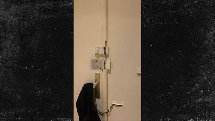 111123-ramming-door-palestine-protest-kal