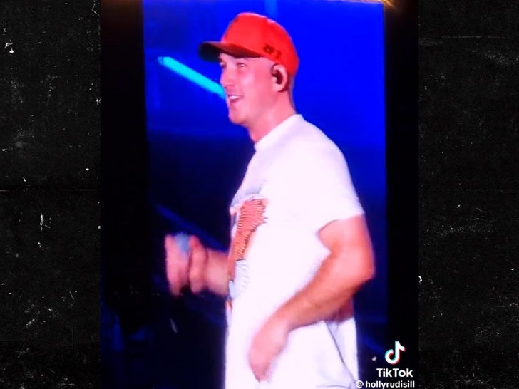 081223-morgan-wallen-sub2