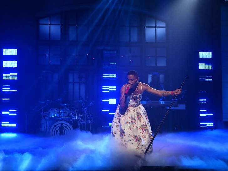 Men In Dresses And Skirts