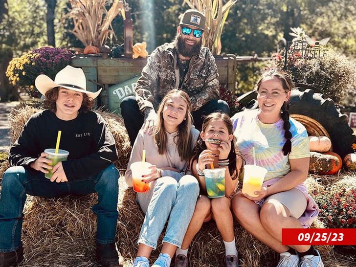 1024 jenelle evans david eason family insta