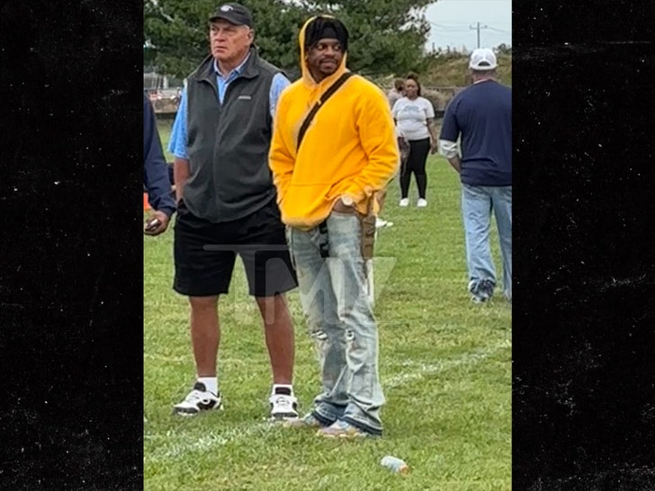 Jimmie Allen carrying knife tmz 3