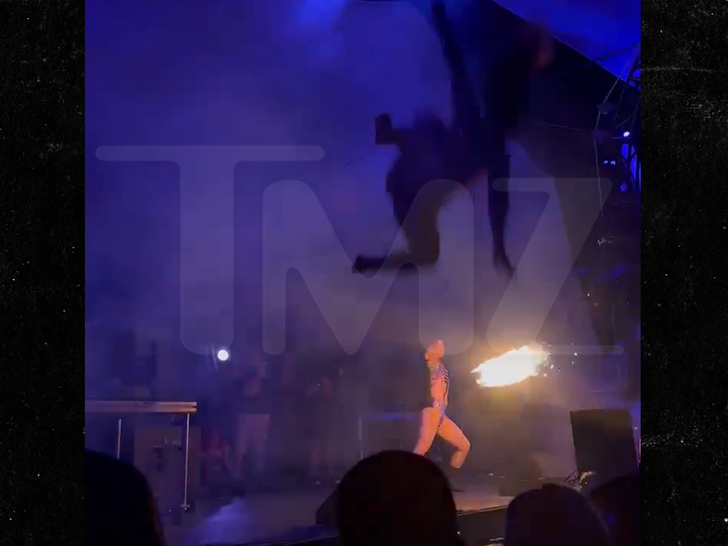 041623-coachella-acrobat-primary-v2