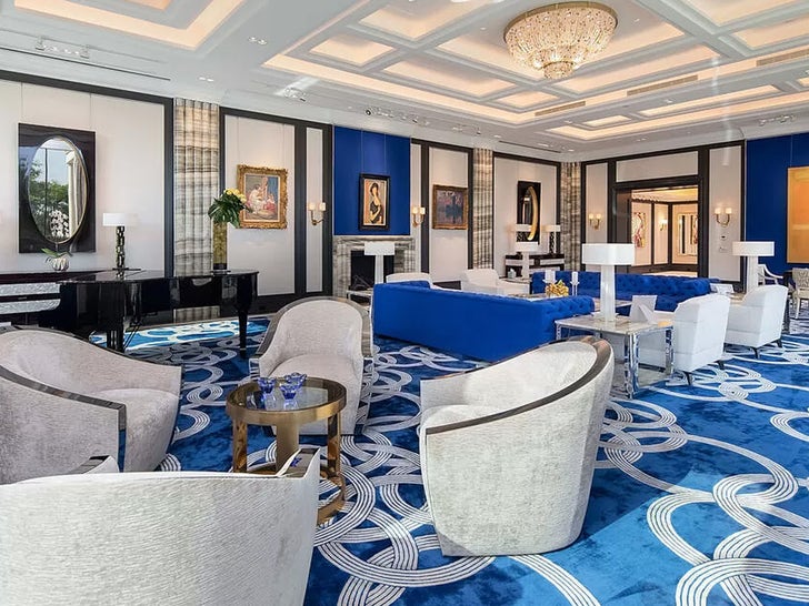 0117-steve-wynn-beverly-hills-house-photos-primary-2