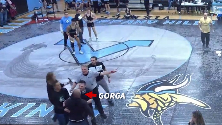 010824_joe_gorga_kicked_out_kal