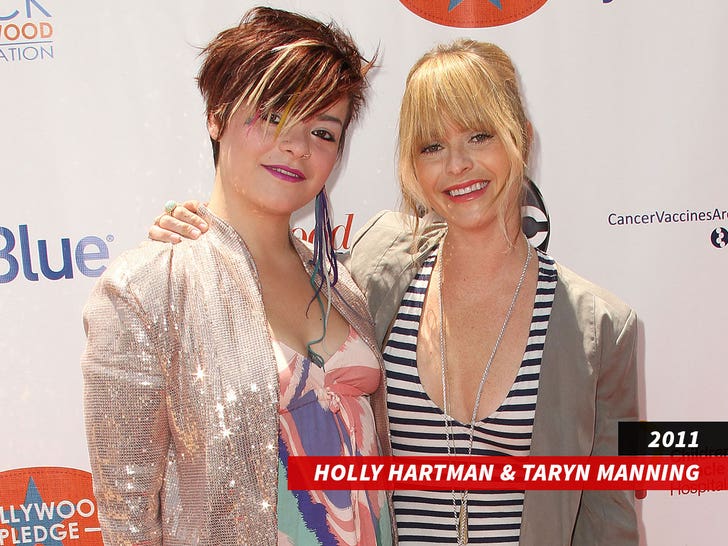 Holly Hartman and Taryn Manning