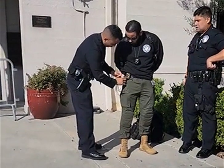 091623-rfk-fake-us-marshal-arrest-primary-v1