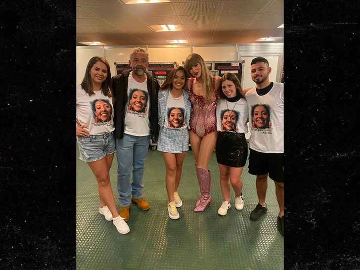taylor swift and Ana Benevides family insta 1