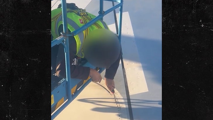 012224_airplane_screws_kal