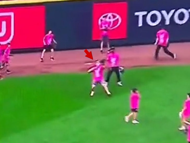 071123-vladimir-guerrero-kid-primary-v4