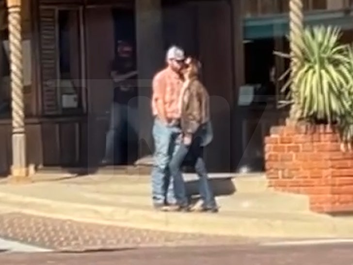 101723-bella-hadid-kiss-primary