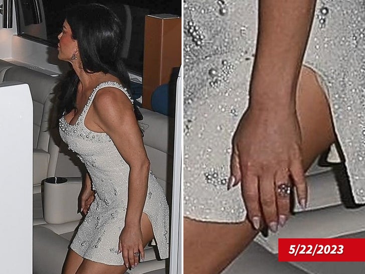 0523-jeff-bezos-lauren-sanchez-engagement-timeline-photos-primary-6