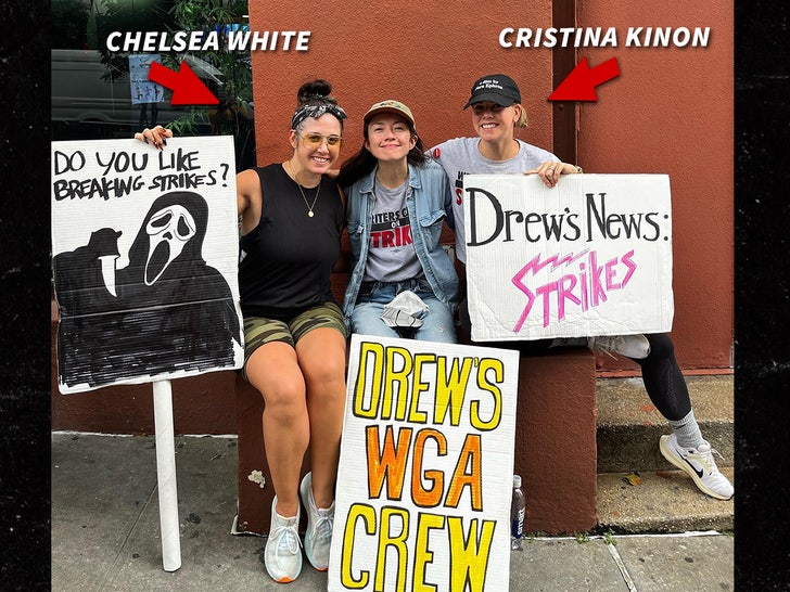 1004 Chelsea White Cristina Kinon strike instagram