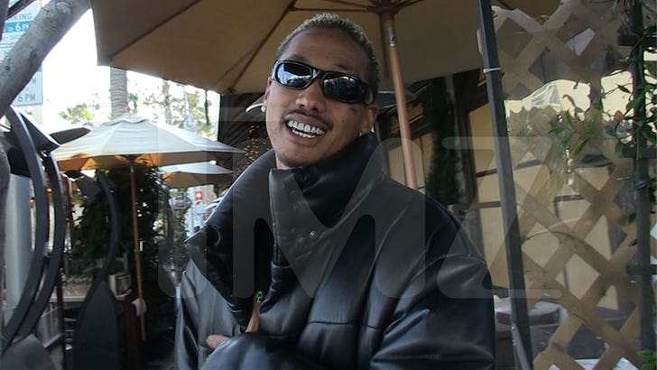 030823-alexander-edwards-kal