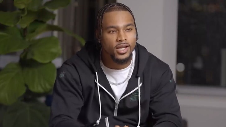 122423_jonathan_owens_kal