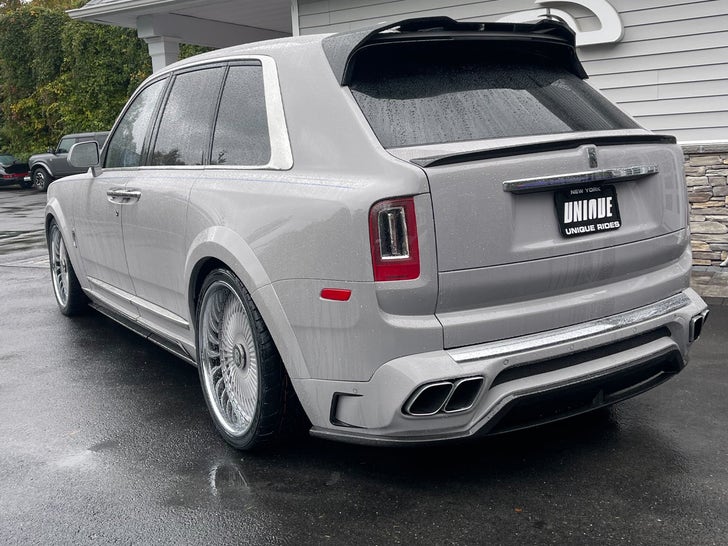 1020-fat-joe-custom-rolls-royce-photos-primary-3