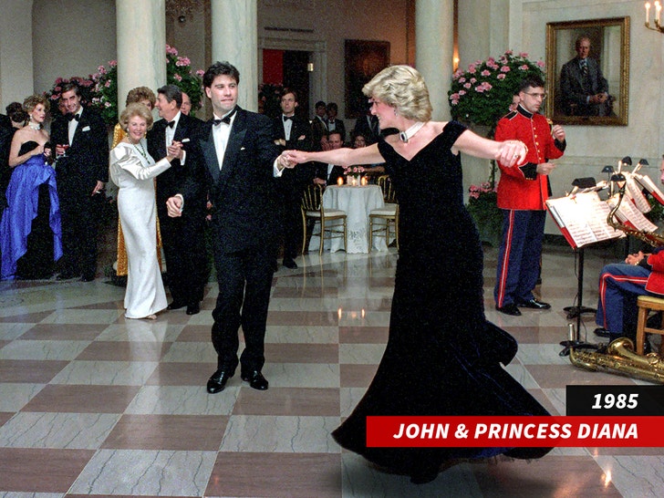 7f1d4538fd814539b09d544164b00465_md johhn travolta princess diana