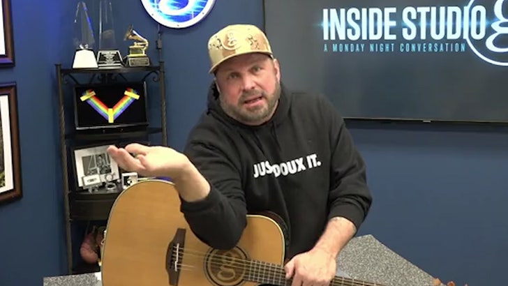 7f8631d6df144c8eb5c67dd6355cddc0_md 061323_garth_brooks_kal