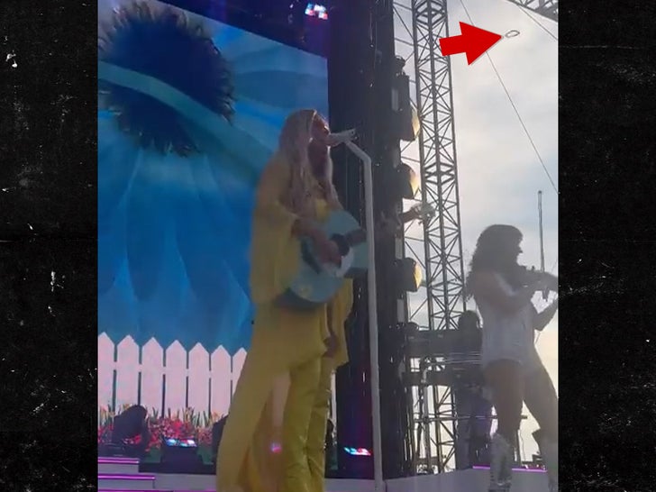 062923-kelsae-ballerini-sub1