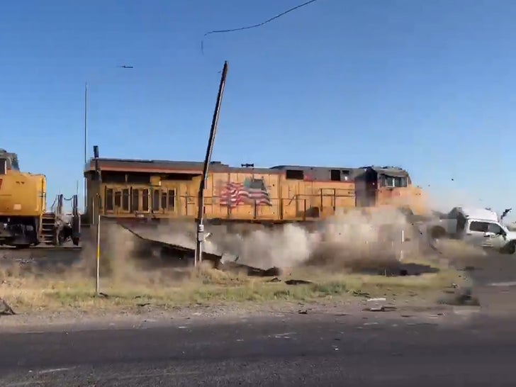 042123-train-crash-sub1