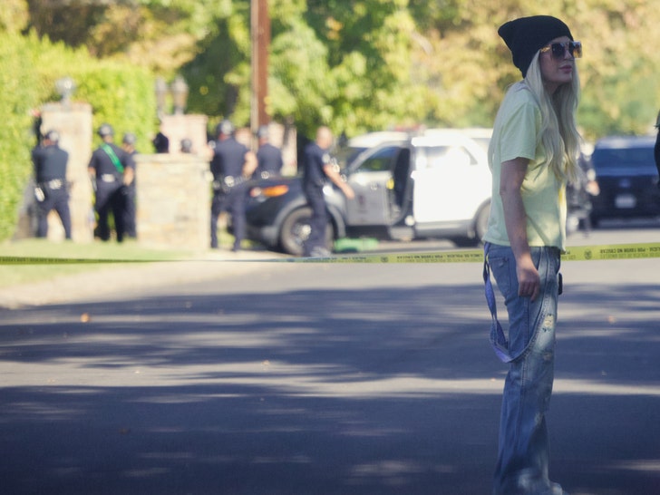 Tori Spelling Forced To Evacuate Rental Home For Hostage Situation Next Door