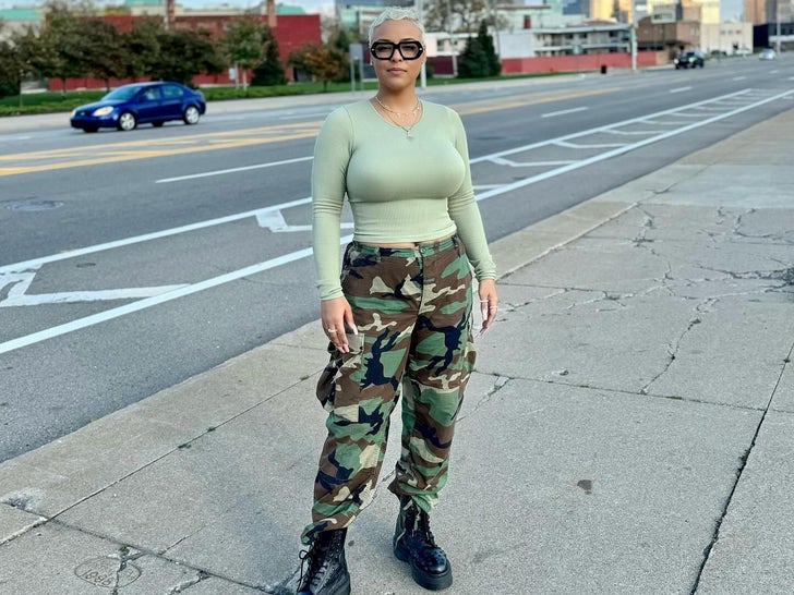 Bobbi Storm Social Shots