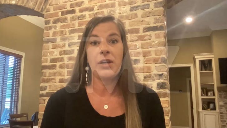 85dc9f69d2654f1ebcf7617665d6ef11_md 050523-jennifer-moudy-kal