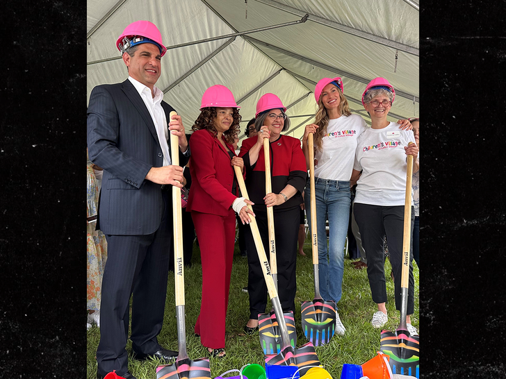 87cbca16596643509dc625aba22f1b56_md Gisele Bundchen Gives $1M to Miami's New Lotus House Children's Village