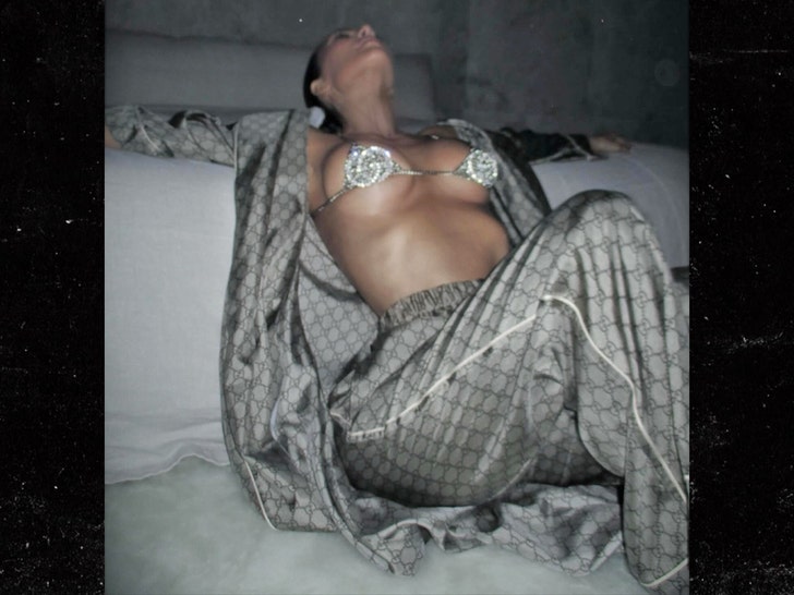 kim kardashian photoshoot insta 3