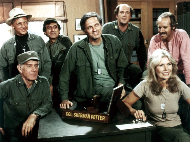 'M*A*S*H' Cast 'Memba Them?!