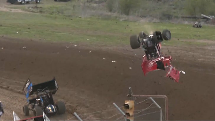 042623_racing_crash_kal