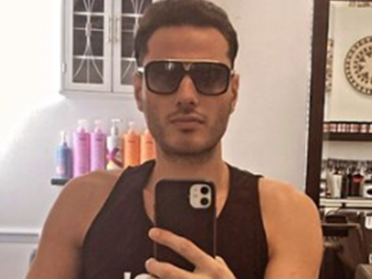 93ecbb74c23444969a251e4701739ba9_md pauly paul