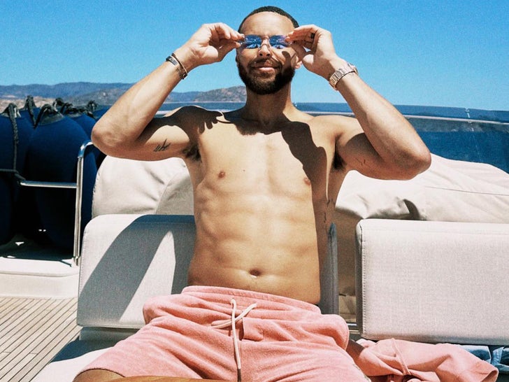 0803-Steph-Ayesha-Curry-Vacation-Greece-Photos-primary-3