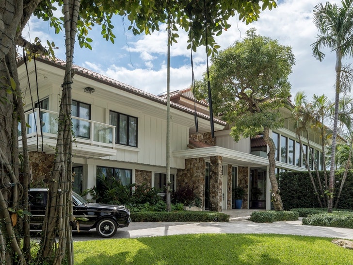 Joe Jonas & Sophie Turner Sell Miami Home