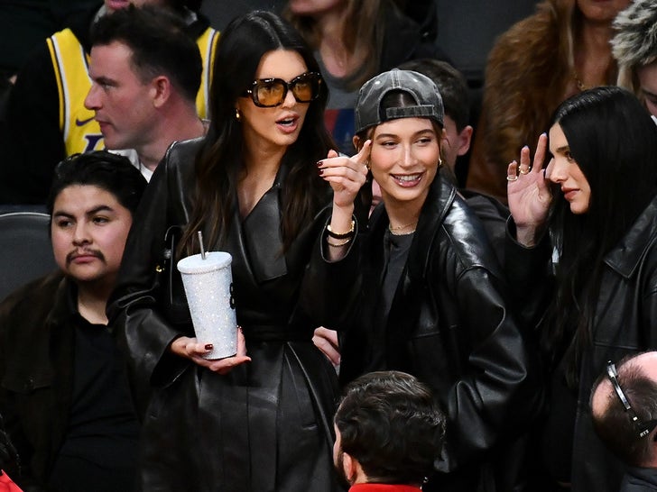 Kendall Jenner & Hailey Bieber Have Ladies' Night At Lakers Game