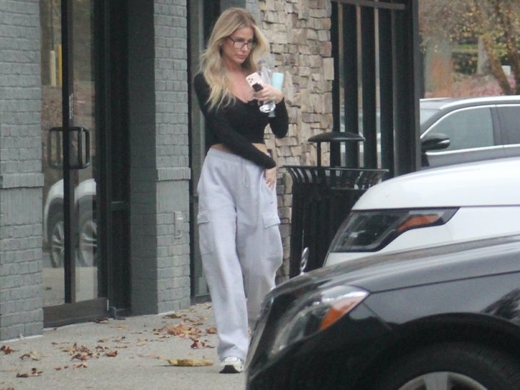 1121-Kim-Zolciak-Kroy-Biermann-Together-Before-Fight-photos-primary-2