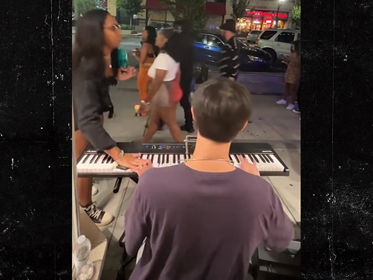 092623-piano-smash-hit-primary