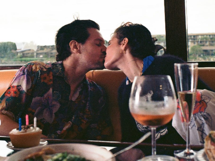 Halsey And Alev Aydin Together