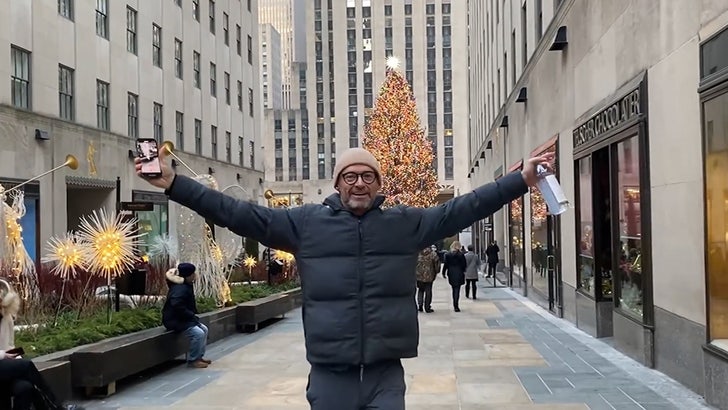 122623_hugh_jackman-kal