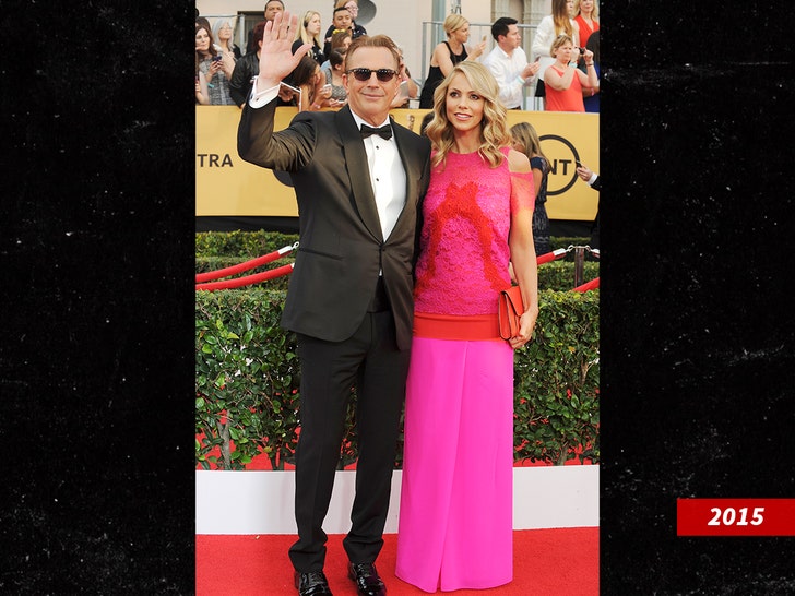 Kevin Costner Christine Baumgartner