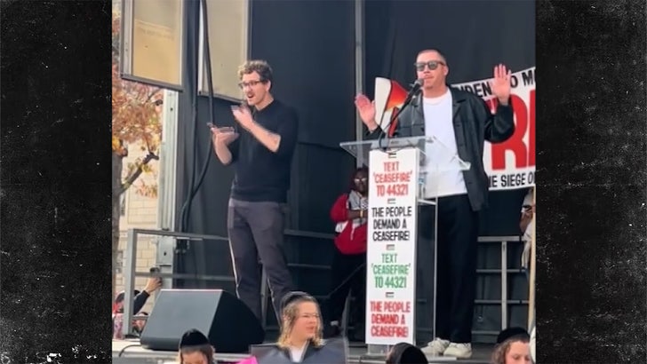 110523_macklemore-kal