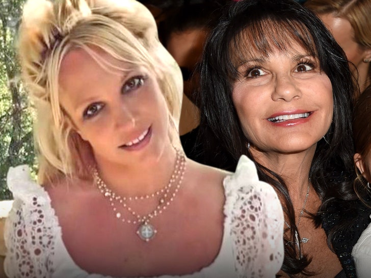 britney spears and Lynne Spears insta getty 1