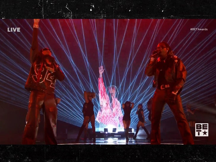 a9b63ef4fe9a4018bacdaeba8292c84b_md 062623-migos-sub3