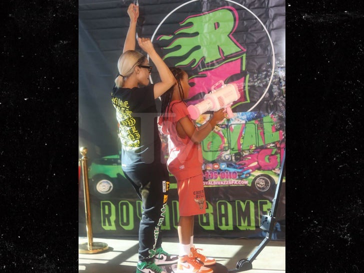 1016-Blac-Chyna-King-Bday-Party-SUB