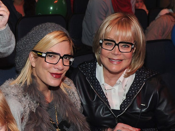 Candy and Tori Spelling Photos