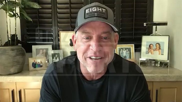 ab59a7dd2976436ab3b646060941b48a_md 052423-troy-aikman-brady-rodgers-kal