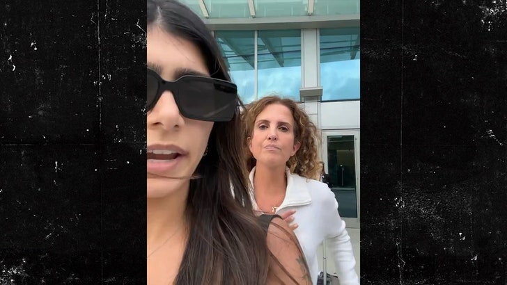 011624_mia_khalifa_kal