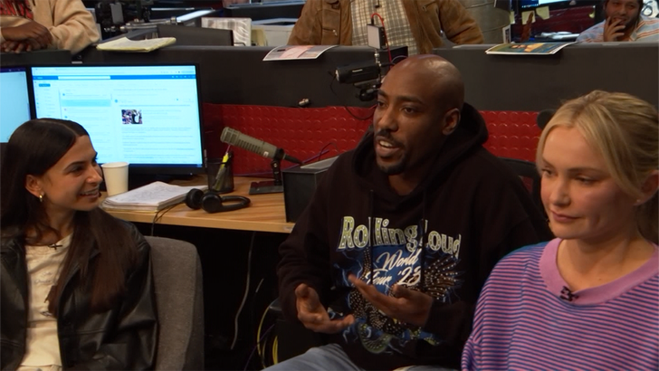 122823_tv_clips_donald_glover_plan_album.01_00_43_13.Still001