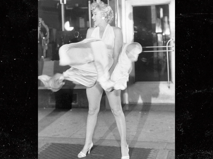 ae187f1790544577ba19cd5c9e604741_md Marilyn Monroe