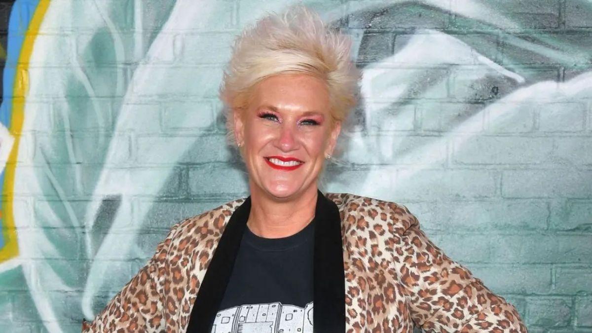 Photo of Anne Burrell