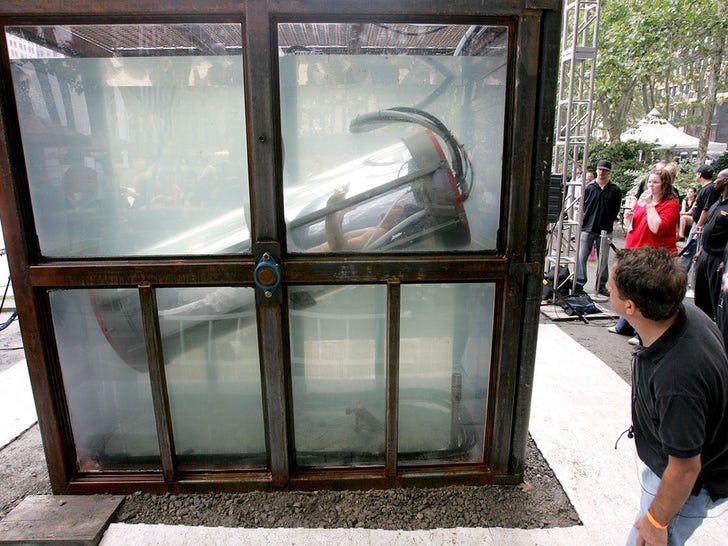 Criss Angel Performance Photos